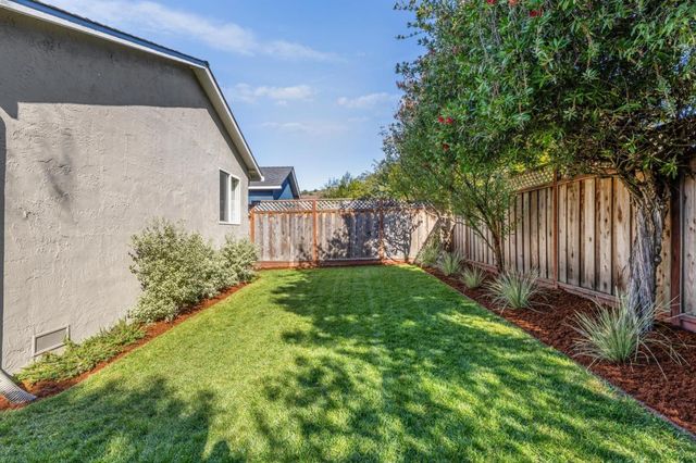 140 Palm Beach Avenue, El Granada, CA 94018