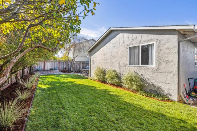 140 Palm Beach Avenue, El Granada, CA 94018