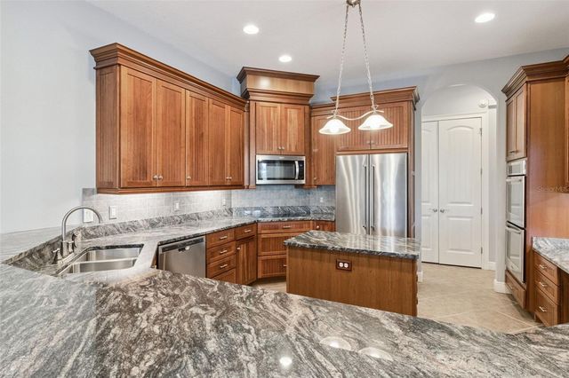 4636 W KNIGHTS GRIFFIN ROAD, Plant City, FL 33565