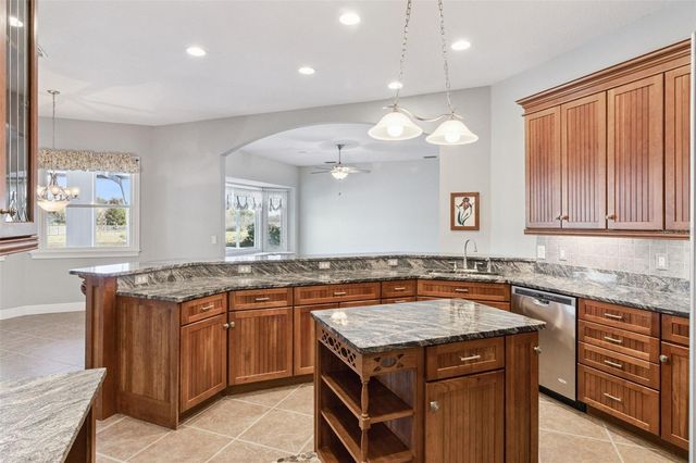 4636 W KNIGHTS GRIFFIN ROAD, Plant City, FL 33565