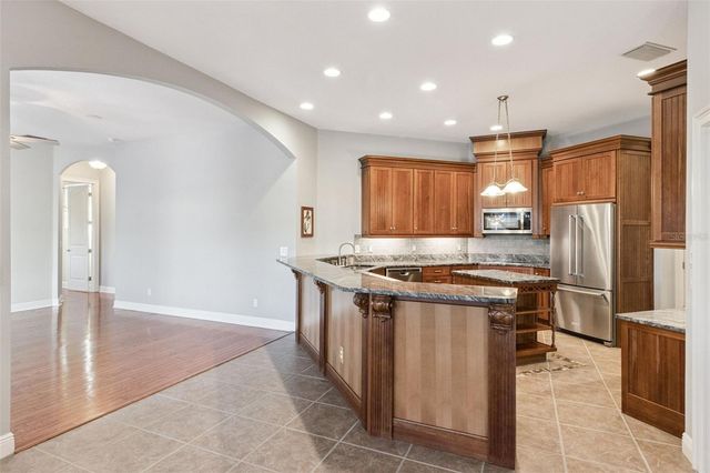 4636 W KNIGHTS GRIFFIN ROAD, Plant City, FL 33565