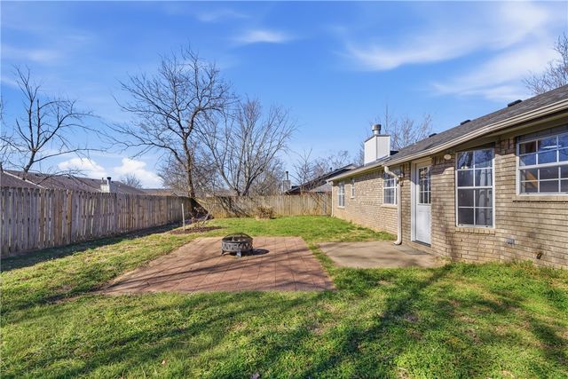 4293 W Chaparral Lane, Fayetteville, AR 72704