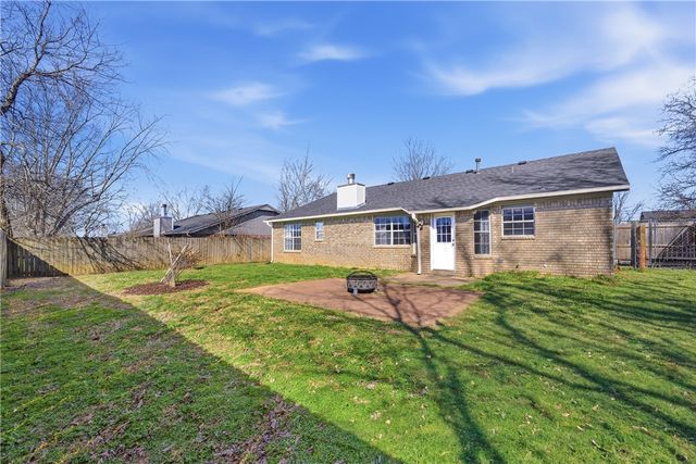 4293 W Chaparral Lane, Fayetteville, AR 72704