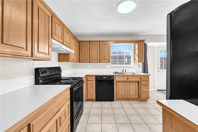 4293 W Chaparral Lane, Fayetteville, AR 72704