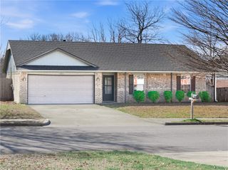 4293 W Chaparral Lane, Fayetteville, AR 72704