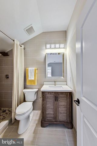 3104 SLEEPY HOLLOW RD, Falls Church, VA 22042