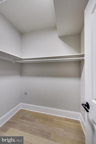 3104 SLEEPY HOLLOW RD, Falls Church, VA 22042