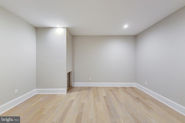 3104 SLEEPY HOLLOW RD, Falls Church, VA 22042