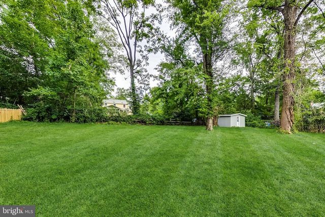 3104 SLEEPY HOLLOW RD, Falls Church, VA 22042