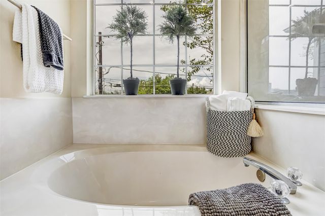 6715 Windrift WAY 31, Austin, TX 78745