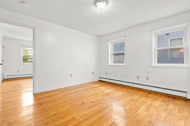 8 Walnut St 2A, Quincy, MA 02171