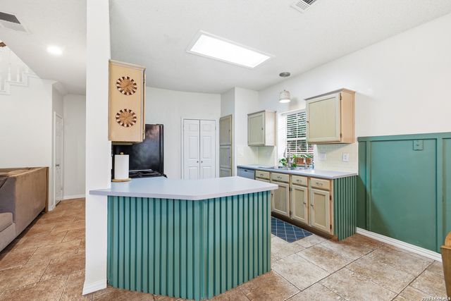 11650 Foxford, San Antonio, TX 78253