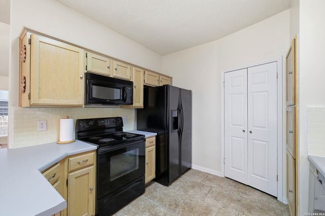 11650 Foxford, San Antonio, TX 78253