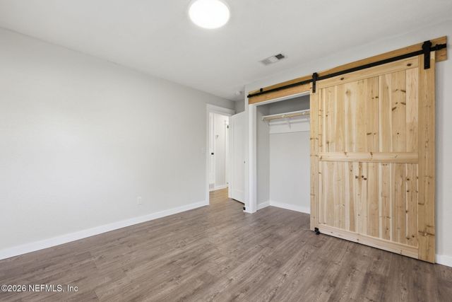 2904 E LORAN Drive, Jacksonville, FL 32216