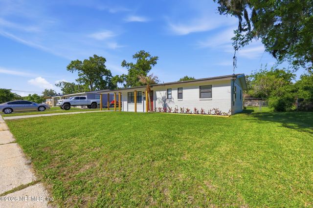 2904 E LORAN Drive, Jacksonville, FL 32216