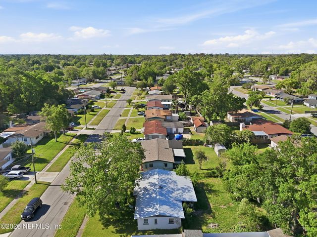 2904 E LORAN Drive, Jacksonville, FL 32216