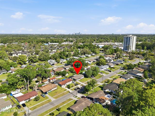 2904 E LORAN Drive, Jacksonville, FL 32216