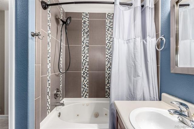 7556 S Shawnee Street, Aurora, CO 80016