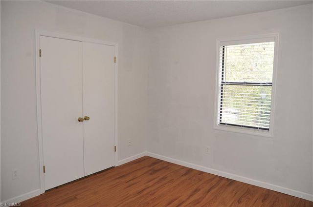 1504 Aspen Way, Winston-salem, NC 27106