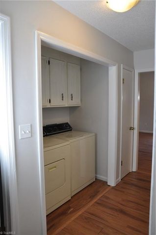 1504 Aspen Way, Winston-salem, NC 27106