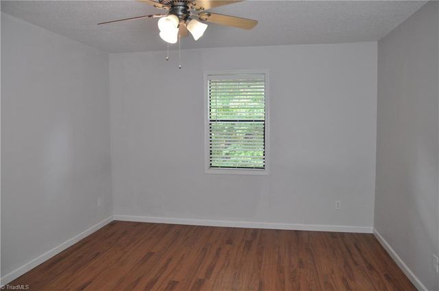 1504 Aspen Way, Winston-salem, NC 27106