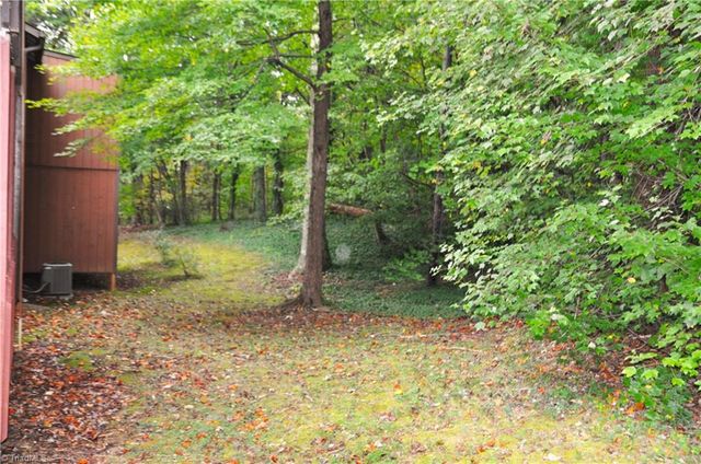 1504 Aspen Way, Winston-salem, NC 27106