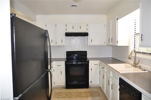 1504 Aspen Way, Winston-salem, NC 27106
