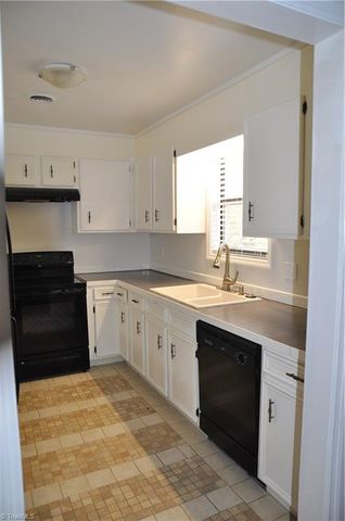 1504 Aspen Way, Winston-salem, NC 27106