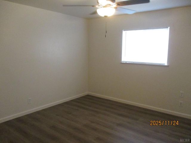 11128 San Madina Drive, Hanford, CA 93230