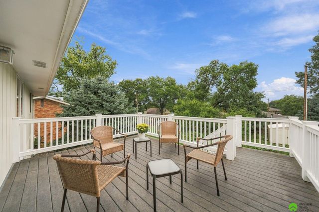2536 S 39th Street, Lincoln, NE 68506