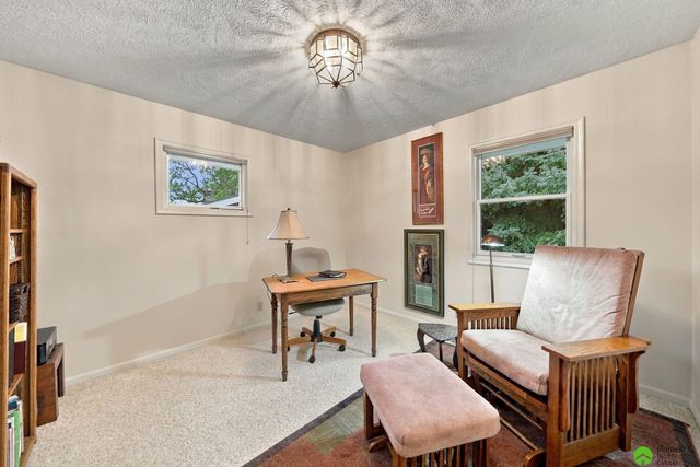 2536 S 39th Street, Lincoln, NE 68506