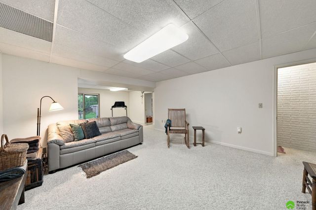 2536 S 39th Street, Lincoln, NE 68506
