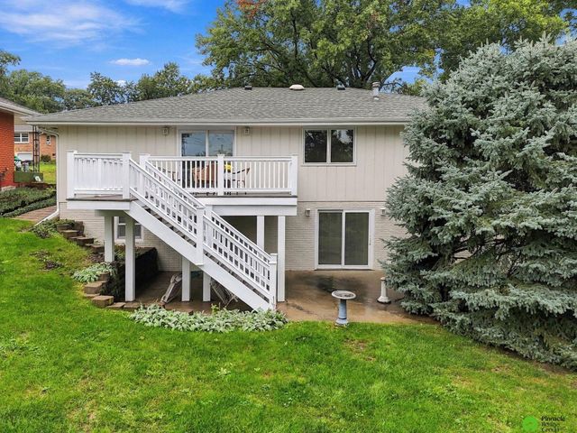 2536 S 39th Street, Lincoln, NE 68506