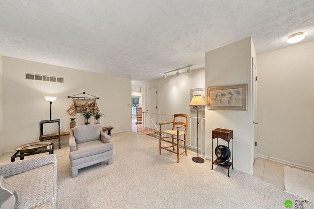 2536 S 39th Street, Lincoln, NE 68506