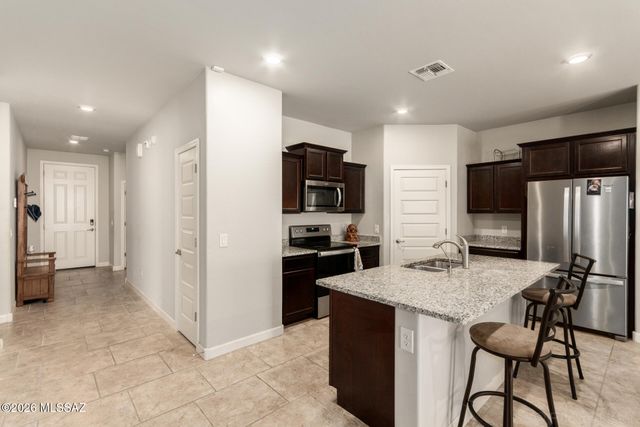 503 W Weldon Street, Corona De Tucson, AZ 85641