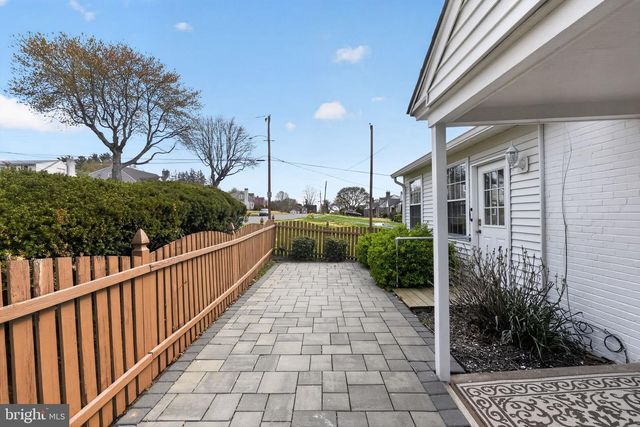 517 WEYMOUTH RD, Springfield, PA 19064