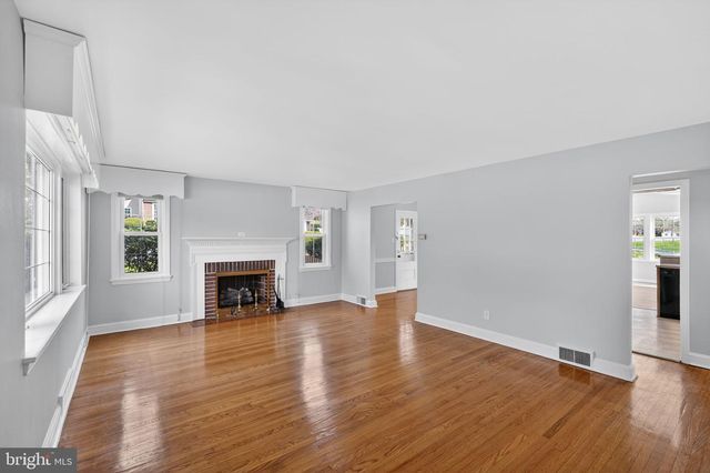 517 WEYMOUTH RD, Springfield, PA 19064