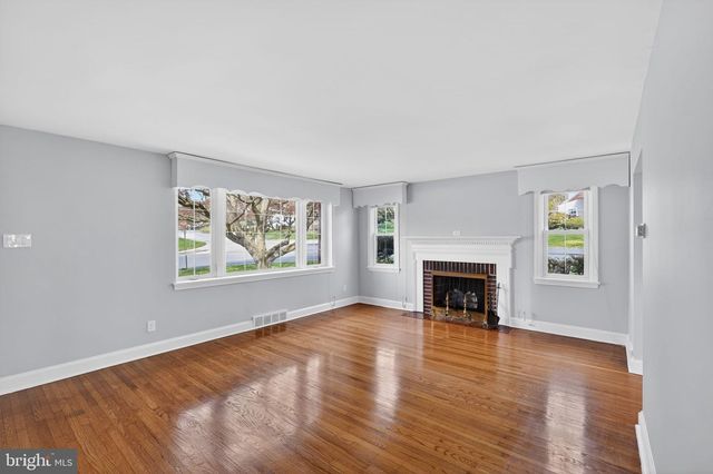 517 WEYMOUTH RD, Springfield, PA 19064