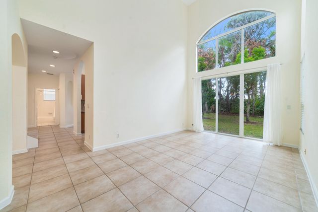 6004 Spring Lake Terrace, Fort Pierce, FL 34951