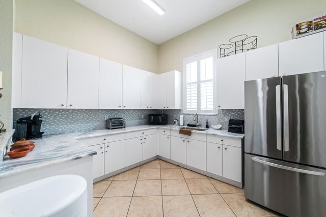 6004 Spring Lake Terrace, Fort Pierce, FL 34951