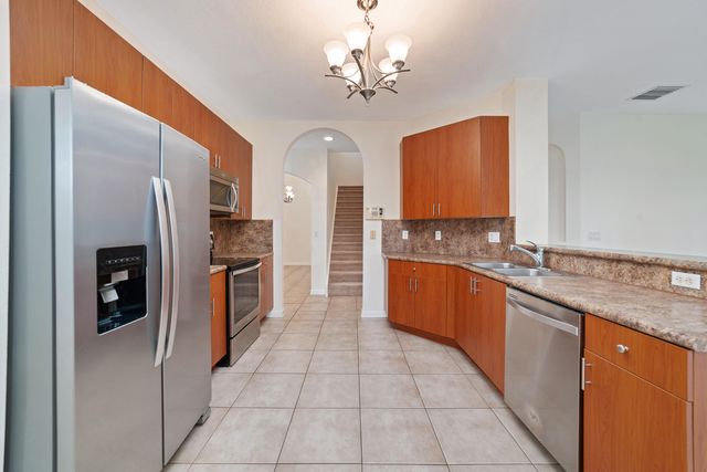 6004 Spring Lake Terrace, Fort Pierce, FL 34951