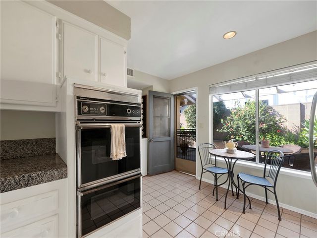 12289 Woodley, Granada Hills, CA 91344