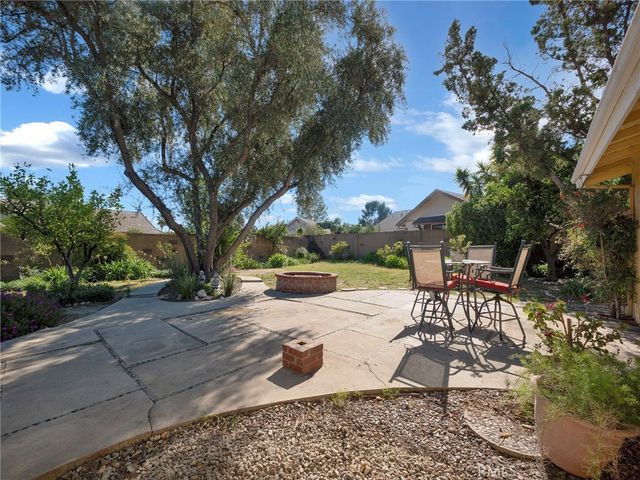 12289 Woodley, Granada Hills, CA 91344