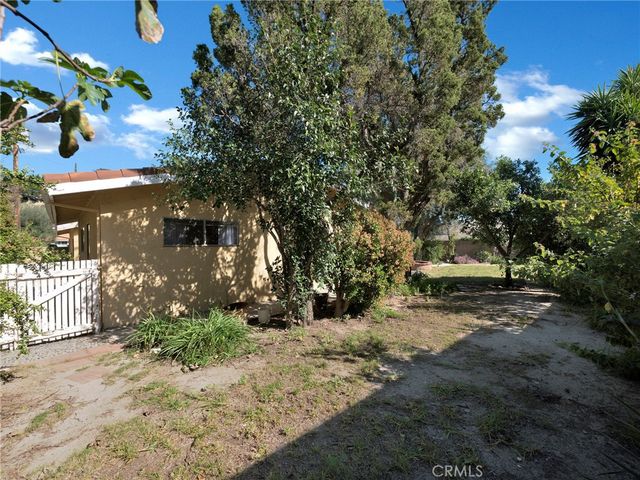 12289 Woodley, Granada Hills, CA 91344