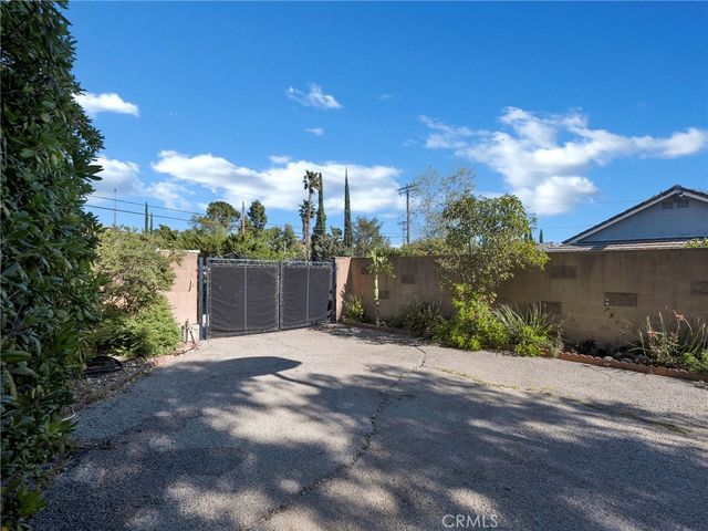 12289 Woodley, Granada Hills, CA 91344