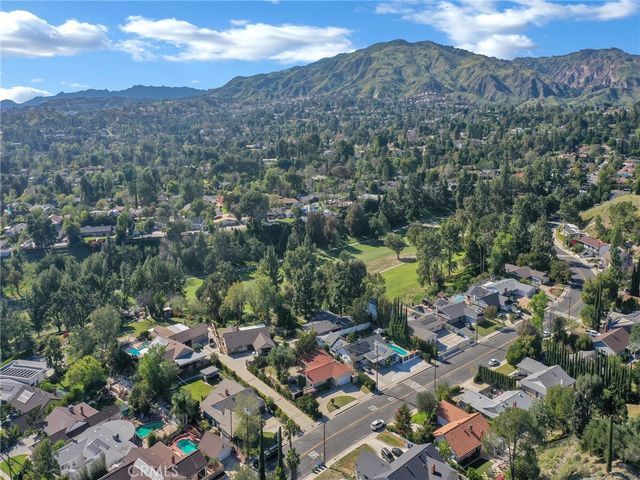 12289 Woodley, Granada Hills, CA 91344