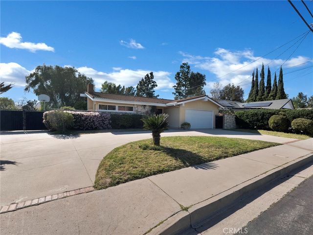 12289 Woodley, Granada Hills, CA 91344