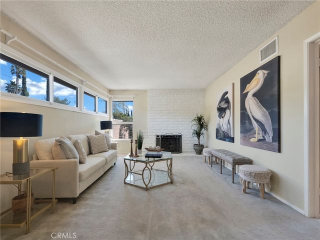 12289 Woodley, Granada Hills, CA 91344