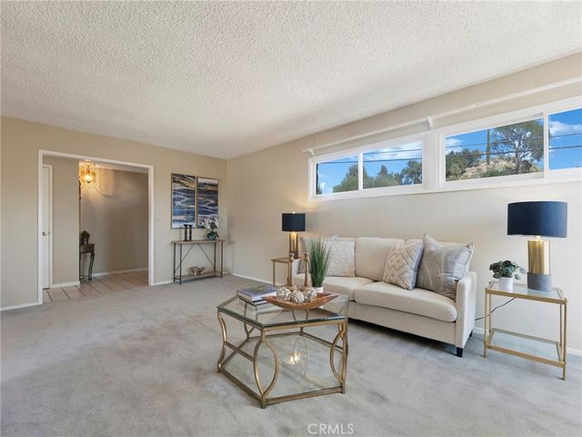 12289 Woodley, Granada Hills, CA 91344