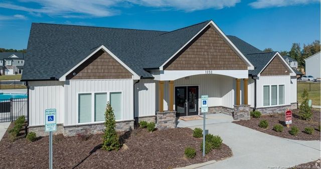 892 Kingscote Drive, Fayetteville, NC 28314